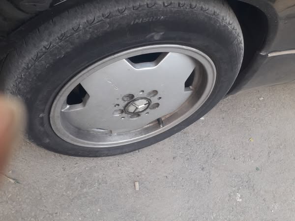 مرسيدس-بنز 300 1988 - صورة 4