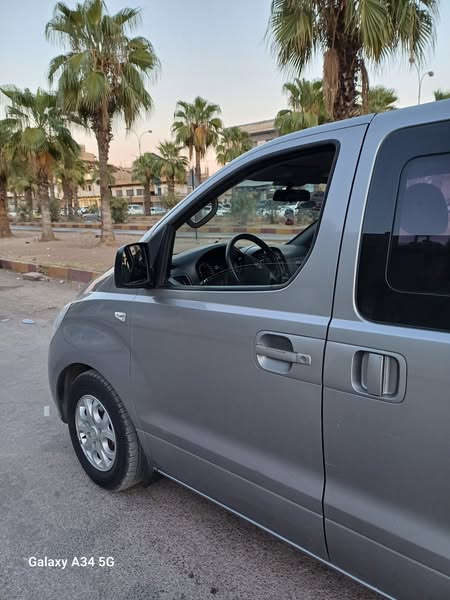 هيونداي H-1 2014 - صورة 1