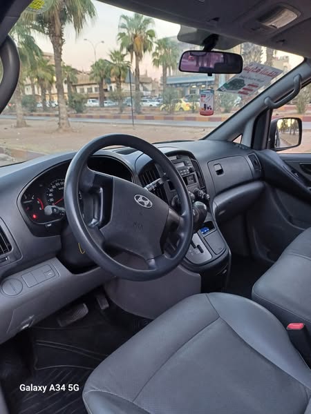 هيونداي H-1 2014 - صورة 4