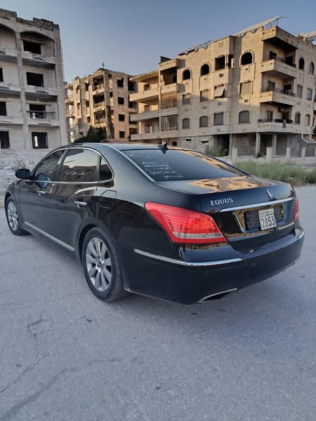 هيونداي سنتنيال 2011 - صورة 2
