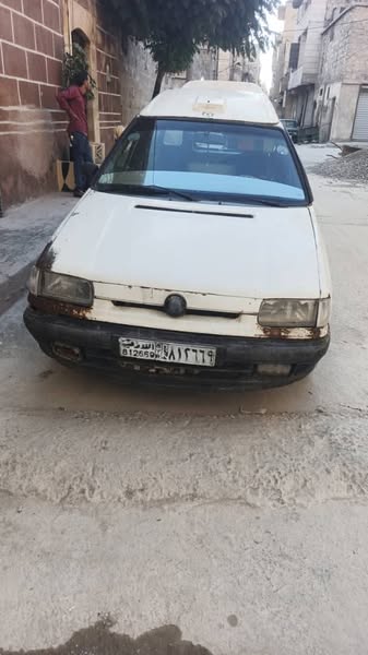 سكودا Pickup 1996 - صورة 1