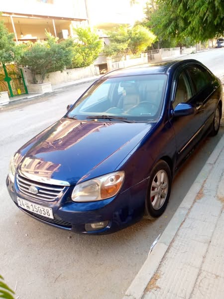كيا سيراتو 2007 - صورة 1