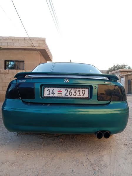 مازدا 626 1995 - صورة 2