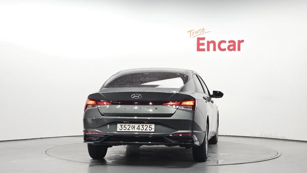 هيونداي أفانتي 2021 - صورة 4
