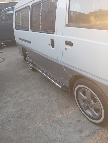 هيونداي H-100 1998 - صورة 1