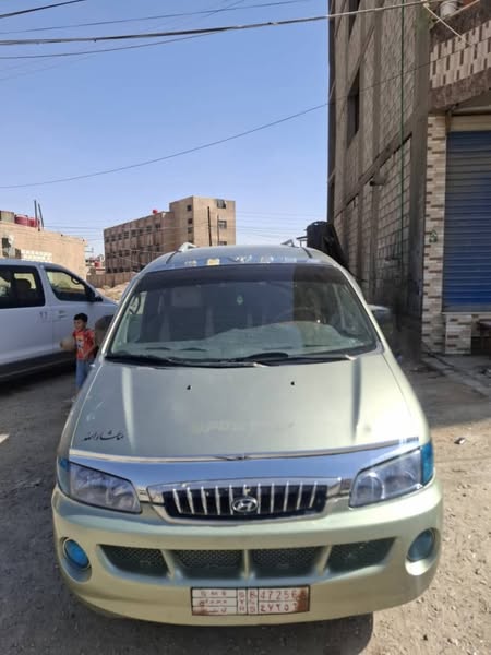 هيونداي H-1 2002 - صورة 1