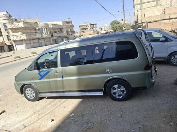 هيونداي H-1 2002 - صورة 2