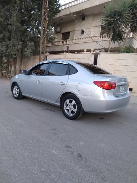 هونداي أفانتي 2009 - صورة 4