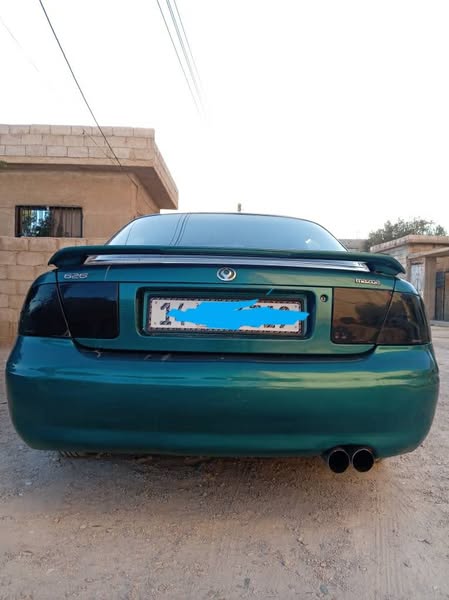 مازدا 626 1995 - صورة 2