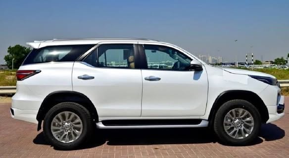 تويوتا Fortuner 2025 - صورة 3