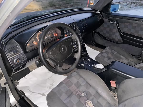مرسيدس-بنز C 280 1993 - صورة 5