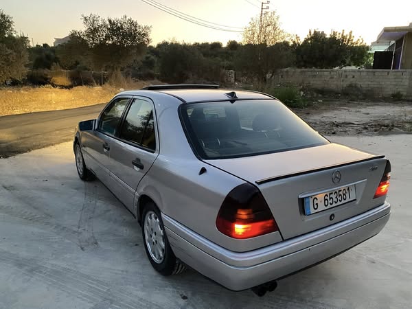 مرسيدس-بنز C 280 1993 - صورة 4