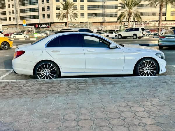 مارسيدس C 300 2015 - صورة 4