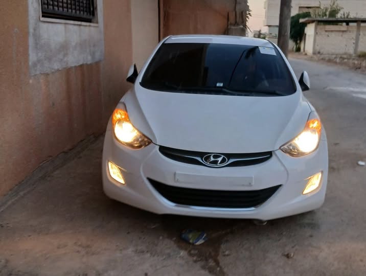 هيونداي النترا 2012