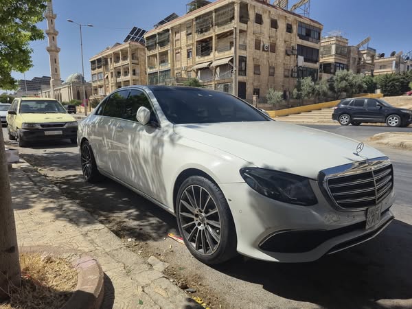 مرسيدس-بنز E-Class 2017 - صورة 4