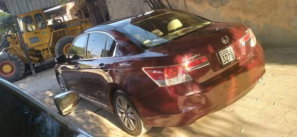Honda Accord 2012 - صورة 4