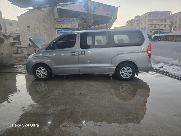 هيونداي H-1 2011 - صورة 1