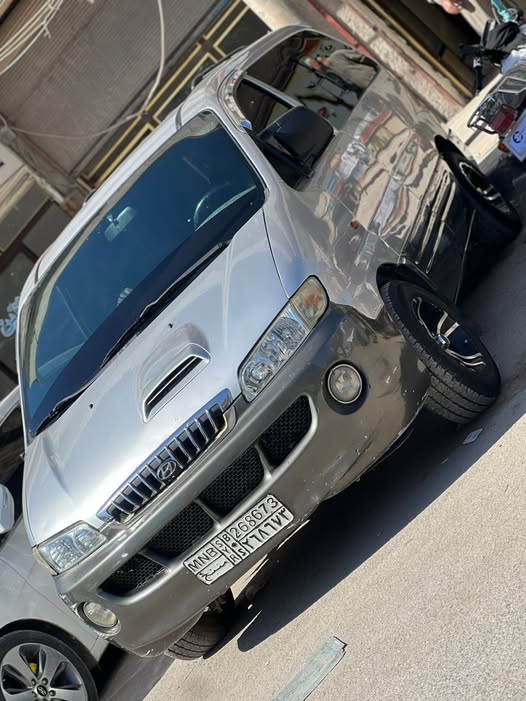 هيونداي H-1 2002