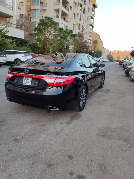 هيونداي أزيرا 2011 - صورة 5