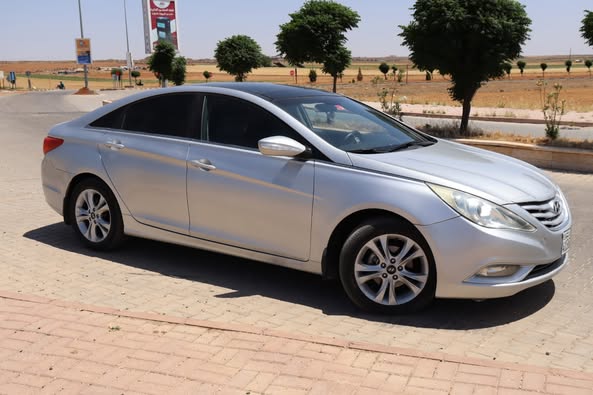 هيونداي سوناتا 2011 - صورة 3