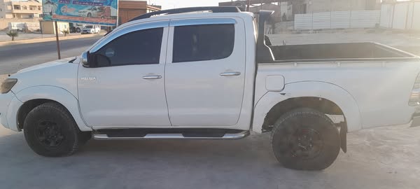 تويوتا هايلوكس 2014 - صورة 1