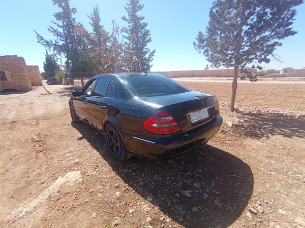 مرسيدس-بنز E 200 2001 - صورة 2