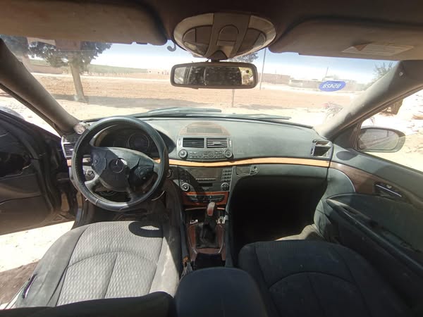 مرسيدس-بنز E 200 2001 - صورة 3