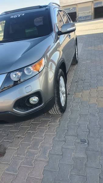 كيا سورينتو 2011 - صورة 3