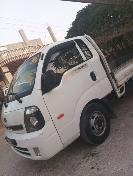 كيا K4000 2015 - صورة 3