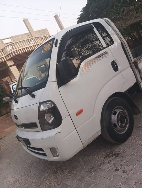 كيا K4000 2015 - صورة 1