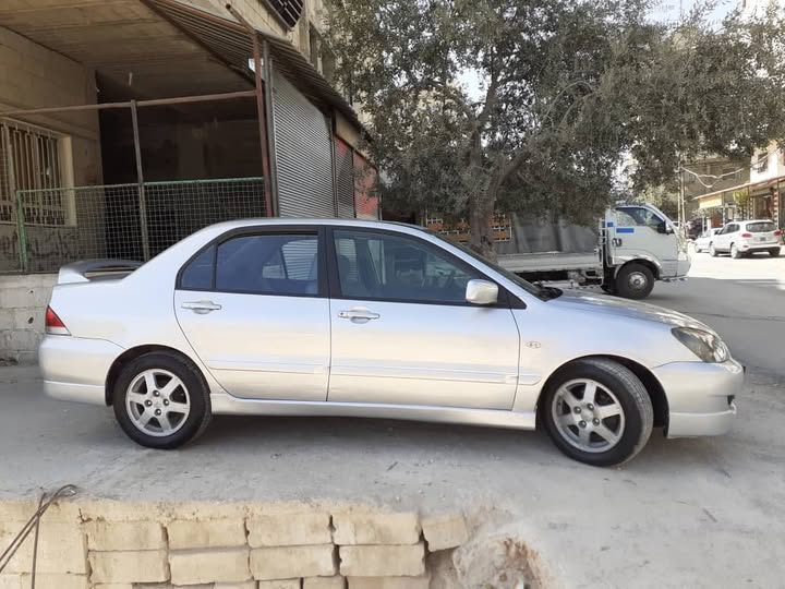 ميتسوبيشي Lancer 2007