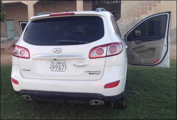 هيونداي سانتا Fe 2012 - صورة 3