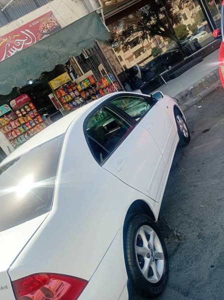 تويوتا كورولا 2007 - صورة 3