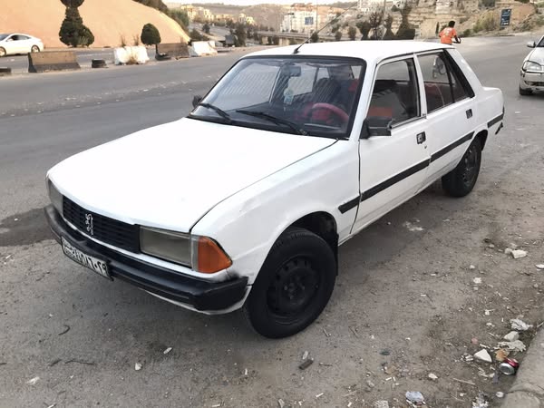 بيجو 305 1984 - صورة 1