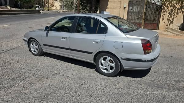 هيونداي افانتي 2005 - صورة 5