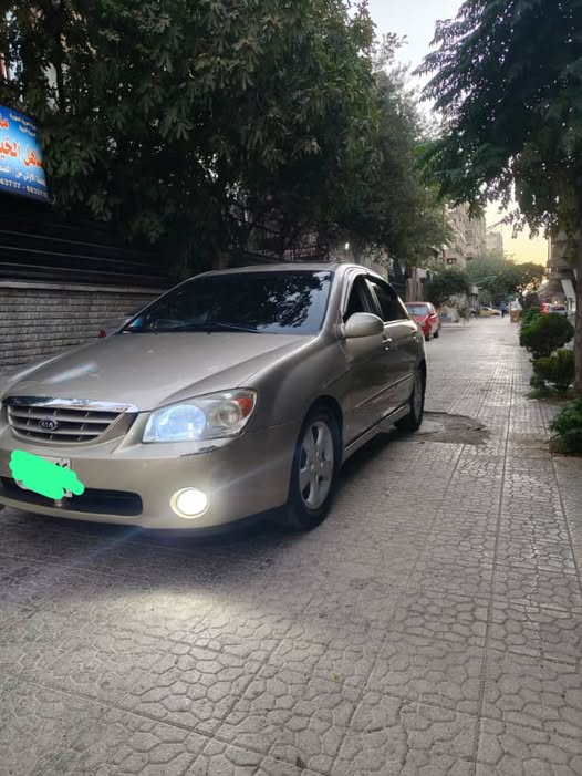 كيا سبكترا 2004