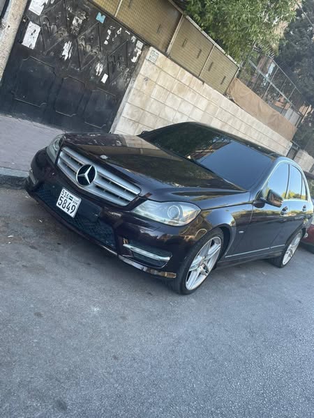 مرسيدس-بنز الفئة C 2012 - صورة 3