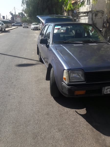 ميتسوبيشي كولت 1983 - صورة 1