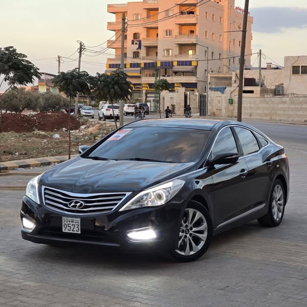 هيونداي أزيرا 2012 - صورة 2