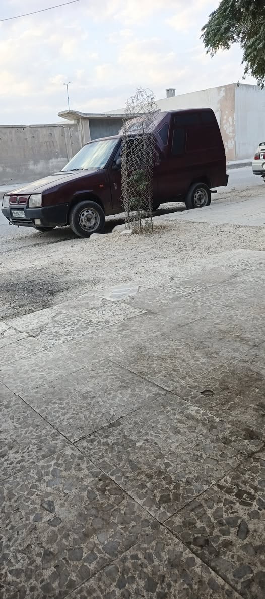 سكودا Pickup 1993