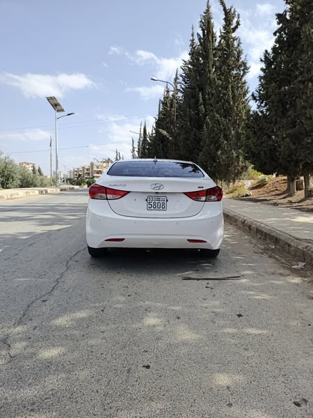 هيونداي افانتي 2013 - صورة 2