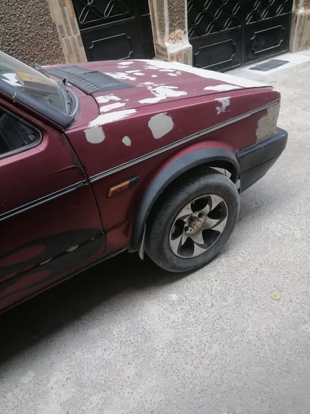 فولكسفاغن غولف 1977 - صورة 2