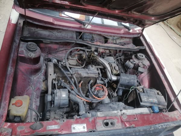 فولكسفاغن غولف 1977 - صورة 1