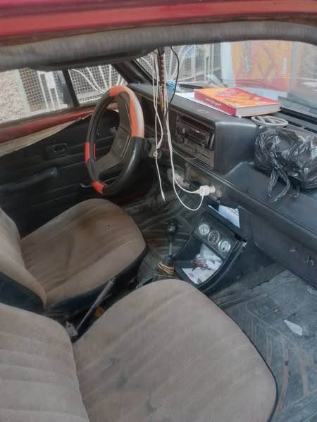 فولكسفاغن غولف 1977 - صورة 4