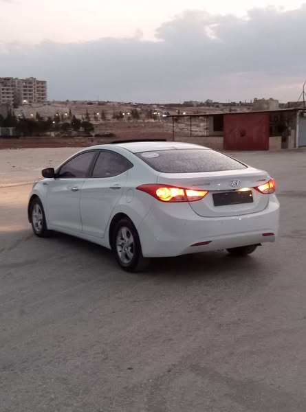 هيونداي ألنترا 2012 - صورة 3