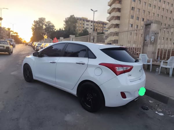 هيونداي i30 2013 - صورة 2