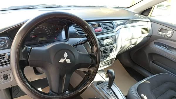 ميتسوبيشي لانسر 2008 - صورة 1