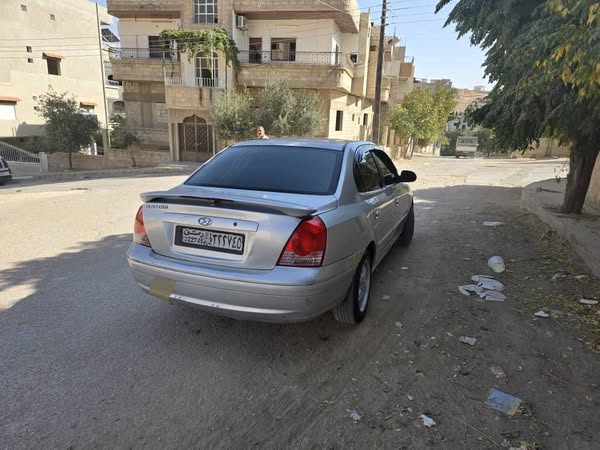 هيونداي افانتي 2006 - صورة 4