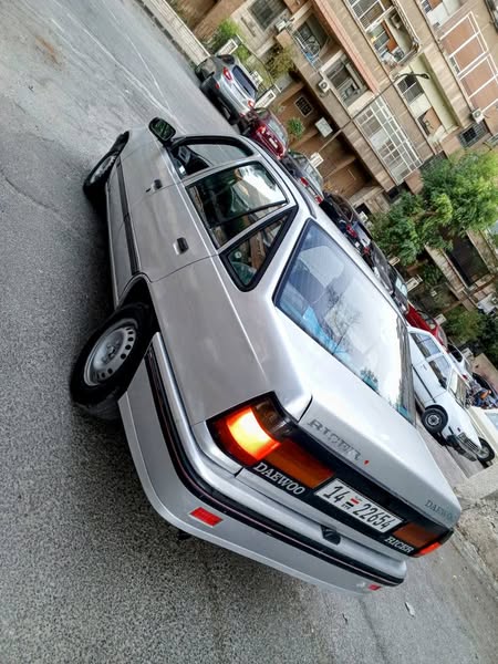 دايو ريسر 1993 - صورة 3