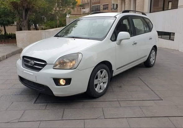 كيا كارينز 2008 - صورة 5